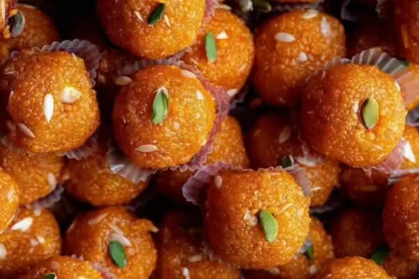 Guilt-Free Diwali Delights: 3 Healthy Treats without Sugar or Oil to Prepare at Home