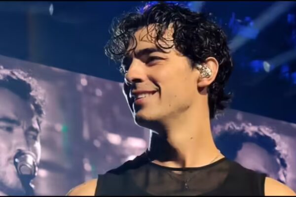 Joe Jonas shares a fun moment with an unknown woman at Bad Bunny’s exclusive party, one year after his divorce from Sophie Turner.